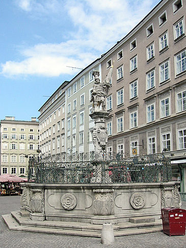 Statue auf dem alten Markt Fotos