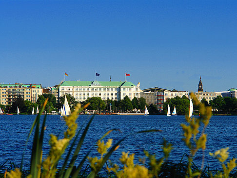 Blick nach Osten von der Außenalster - Hamburg (Hamburg)