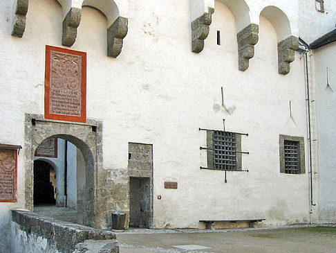 Fotos Auf dem Hofplatz der Festung Hohensalzburg | Salzburg